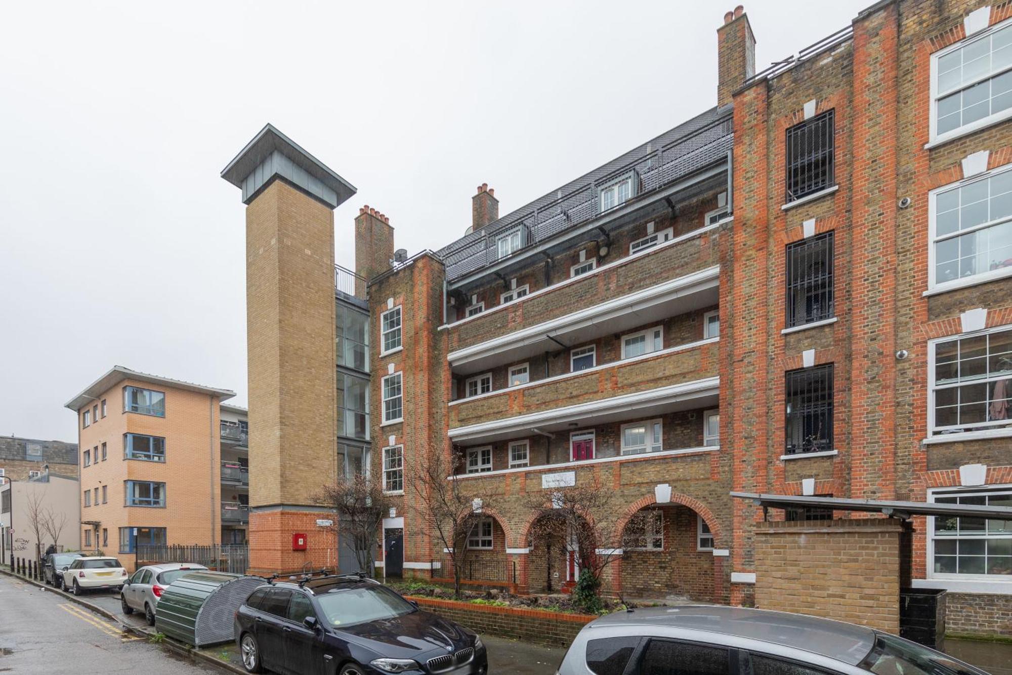 Sleek Shoreditch Hideout - 2 Bed Gem With Balcony In Central 런던 외부 사진